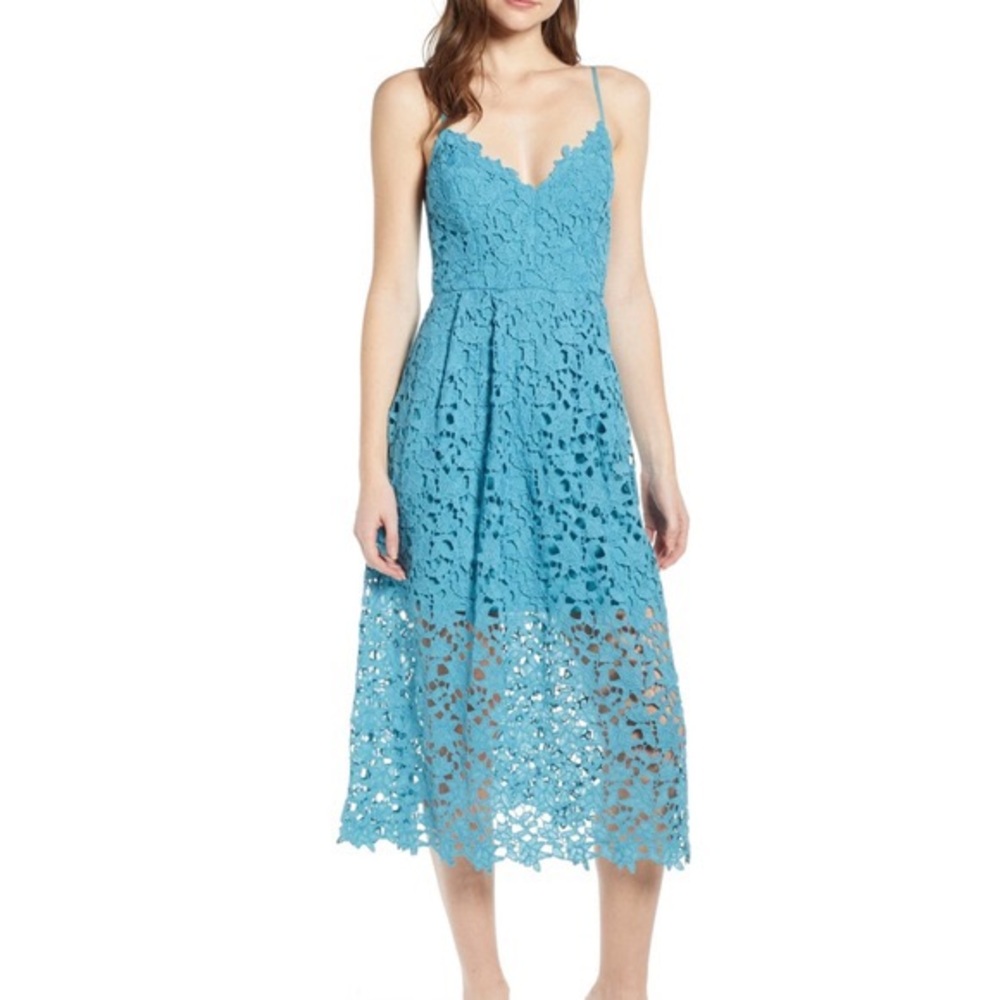 ASTR THE LABEL Blue Floral Lace Midi Dress XS